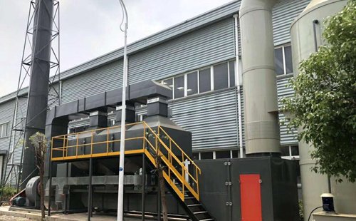 活性炭吸附催化燃烧装置